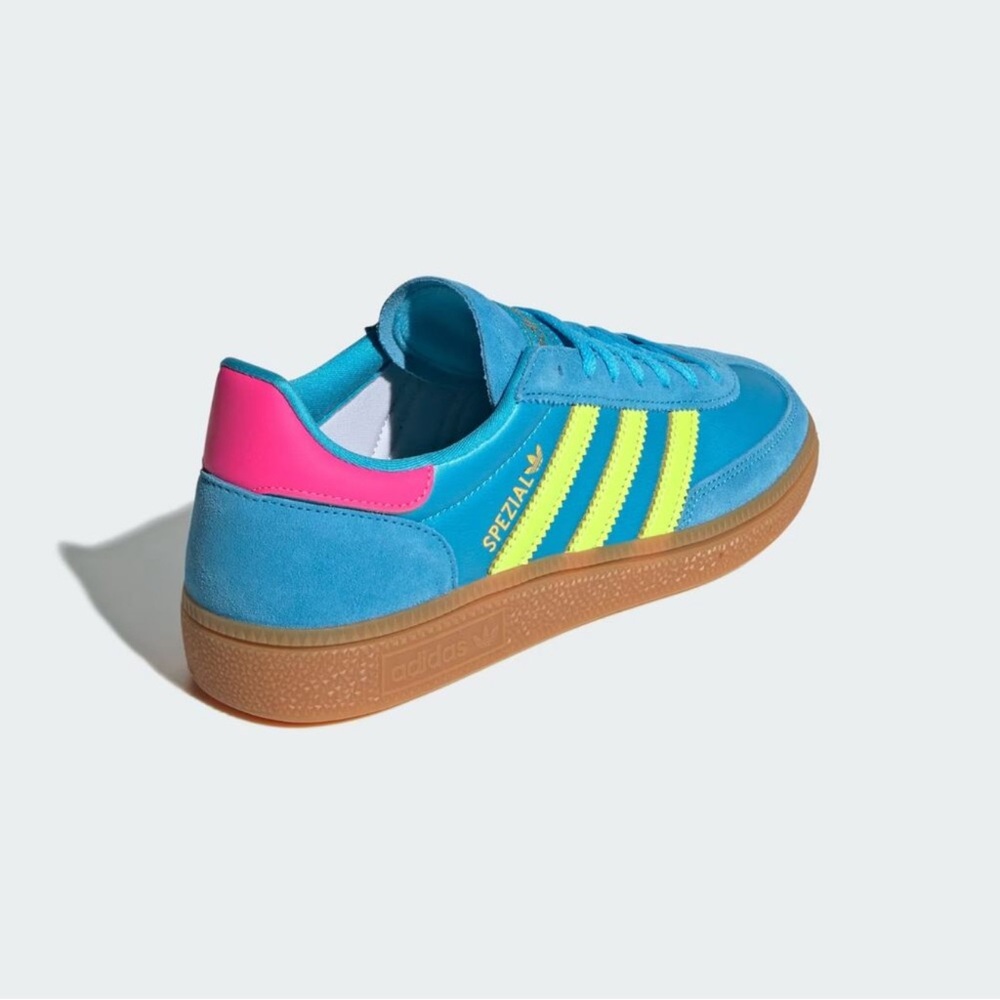 NEW Women's Adidas Handball Spezial Shoes 'Sky Rush' Sz 8.5 - Picture 2 of 13